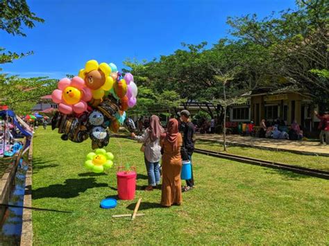 190 Penjual Balon Foto Stok Potret And Gambar Bebas Royalti Istock