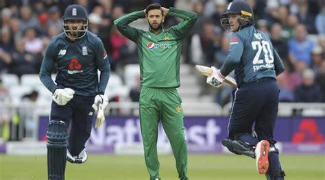 ENG vs PAK 4th ODI highlights: England win by three wickets | Cricket ...