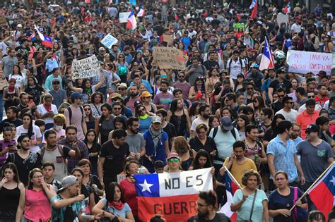 12 Millones De Personas Histórica Y Pacífica Marcha En Chile