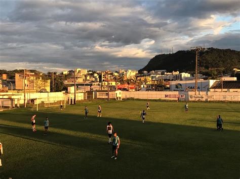 Reservas do Tupi empatam São José RJ em jogo treino nesta terça