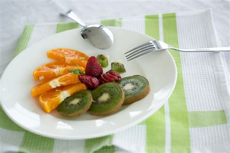 Comer fruta después de las comidas engorda