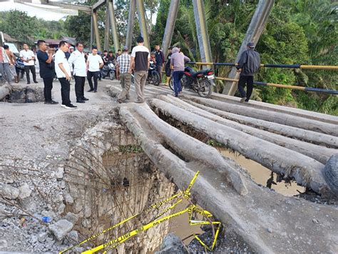 Presiden Jokowi Diminta Perbaiki Jembatan Titi Besi WASPADA