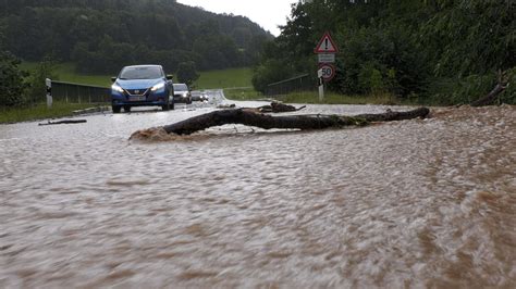 Unwetter Warnung F R Bayern Bis Zu Liter Regen Sorgen F R