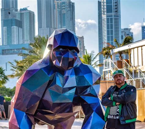 Check Out Famous And Creative Art Sculptures In Dubai