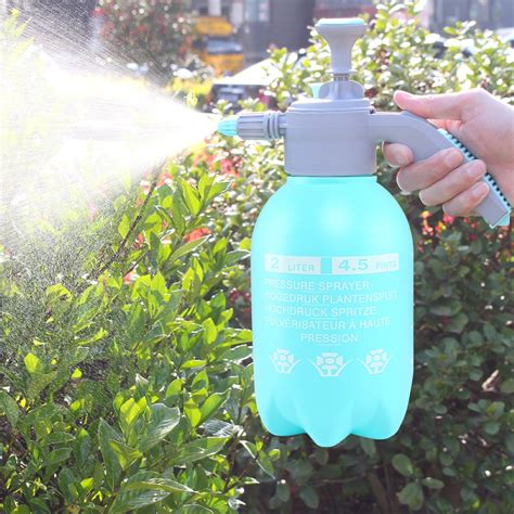 Taluosi 2l Handheld Flower Watering Can Disinfection Water Spray Bottle