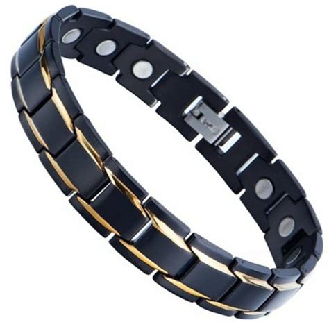 Bracelet acier homme un accessoire de masculinité