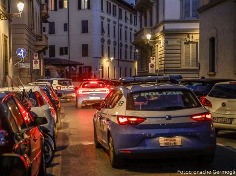 Firenze Avrebbe Aggredito Una Donna In Un Ospedale Enne Espulso