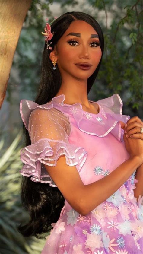 Pin By Shahista Sacranie On Costumes Disney Princess Pictures Disney