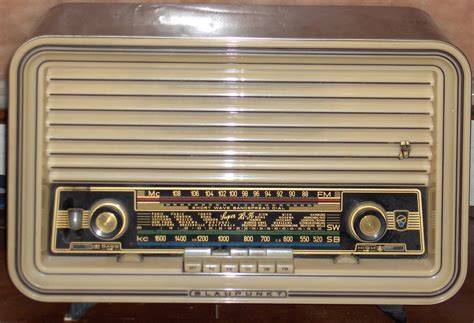 Blaupunkt Tube Radio - a photo on Flickriver