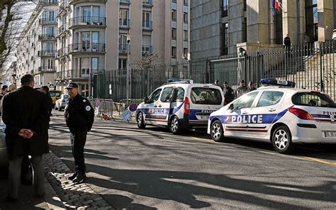 Impôts Incendiés Six Mises En Examen Le Télégramme