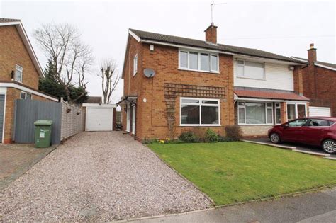 Honiton Way Aldridge Walsall Ws9 0js 3 Bed Semi Detached House £