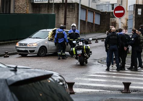 Metz Coups De Feu Devant La Synagogue Rue Saint Ferroy Un Homme En Garde à Vue