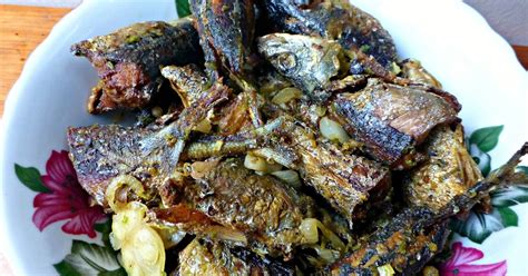 Resepi Nennie Khuzaifah Ikan Sardin Tumis Cili Api