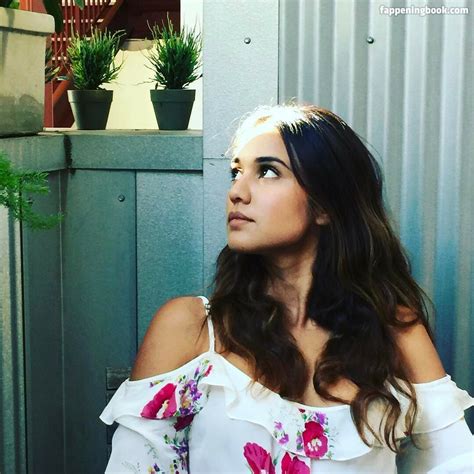 Summer Bishil Summerybishil Nude OnlyFans Leaks Fappening