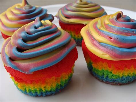 Rainbow Cup Cake