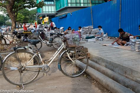 Early Morning in Yangon – Jill's Scene