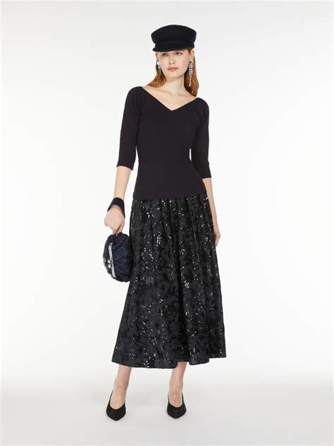 Elegant Skirts Mini Skirts Full And Midi Skirts Weekend Max Mara