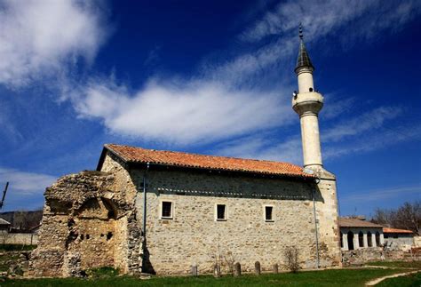 Самая древняя мечеть полуострова — Европа, Россия, Крым