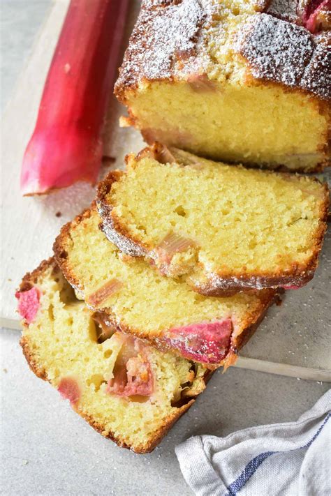 Easy Rhubarb Cake Quick And Easy Everyday Delicious