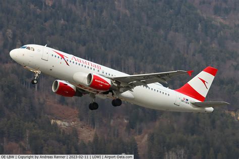 Aircraft OE LBW 2001 Airbus A320 214 C N 1678 Photo By Andreas Ranner