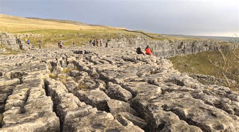 Malham Cove Circular Walk Walking In North Yorkshire