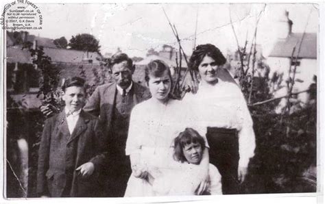 Ricketts family at 16 Newland St, Coleford