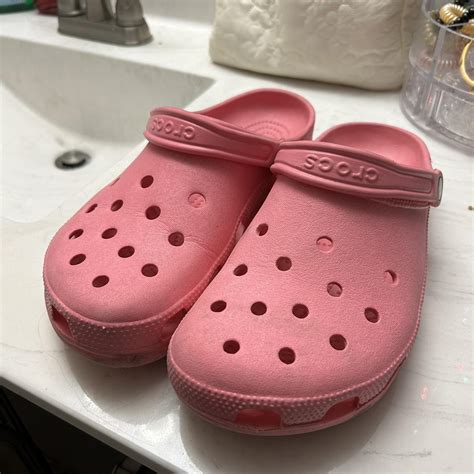 Pink crocs!! Size 11 in men’s, 13 in women’s Only... - Depop