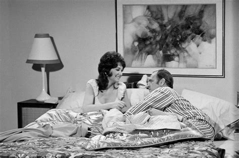 In Pictures Legendary Comedian Bob Newhart Cnn