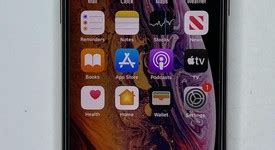 Apple Iphone Xs Unlocked Gold Gb A Lwnc Swappa