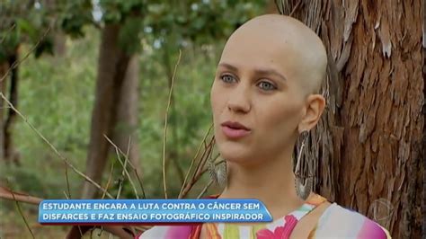 Estudante Encara Luta Contra C Ncer Em Ensaio Fotogr Fico Inspirador