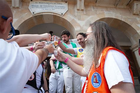 Las Pe As Sanjuaneras Llena De Colorido Soria En Su D A De Convivencia