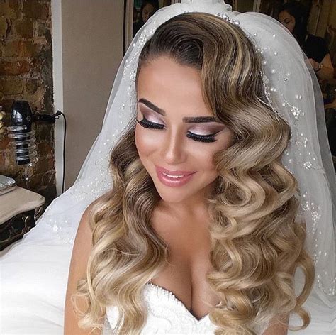 Weinlesewellen Weddinghairstyles Glamour Vintage Waves Hair Bride Hairstyles Hair Waves