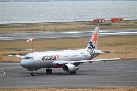 ジェットスター・ジャパン Airbus A320 Ja04jj 関西国際空港 航空フォト By どんちんさん 撮影2023年03月16日