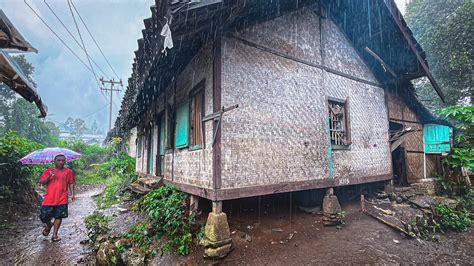 Hujan Deras Mengguyur Kampung Di Bandung Nyingceut Bikin Betah