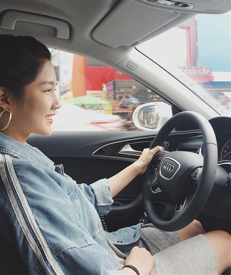 Những hot girl tuổi Tuất khuấy đảo mạng xã hội