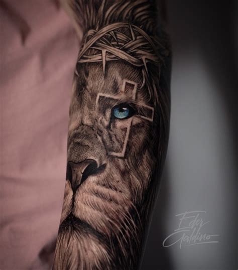 Details 71+ lion and lamb tattoo latest - in.coedo.com.vn