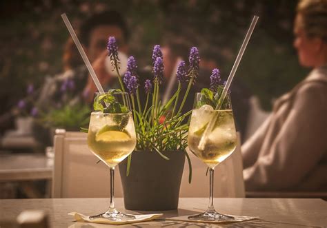 5 Piatti Perfetti Per Un Aperitivo In Terrazza Grandi Maioliche Ficola