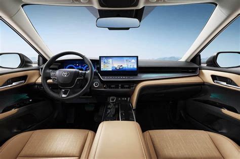 新一代Toyota Camry预售价曝光 前卫外形配省油新动力