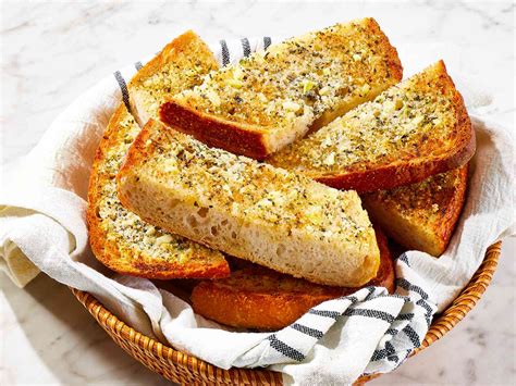 How To Store Cooked Garlic Bread Storables