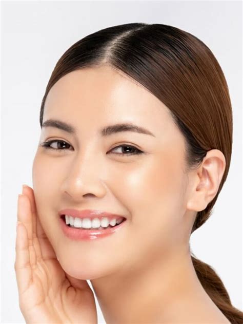 5 Benefits Of Applying Face Toner