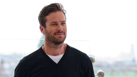 Acteur Armie Hammer Beschuldigd Van Verkrachting Newsmonkey