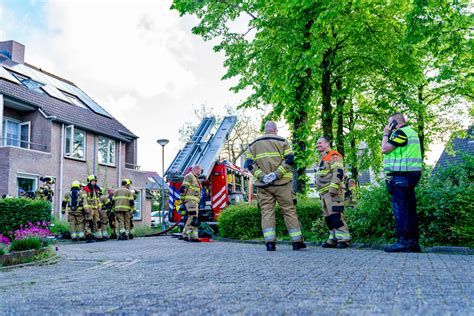 Brandweer Haalt Zwaargewonde Vrouw Uit Brandende Woning In Den Bosch