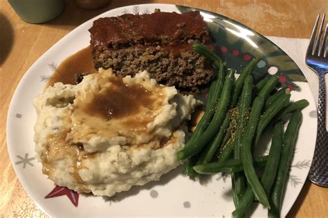 [homemade] Meatloaf Green Beans Mashed Potatoes And Gravy R Food