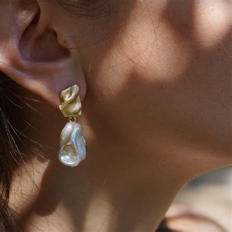 Petal Keshi Pearl Earrings Baroquepearls Real Freshwater Etsy