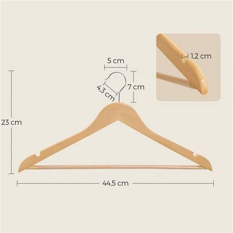 Lot De Cintres En Bois