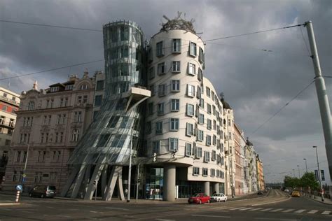 The Dancing House by Frank Gehry and Vlado Milunić - archEstudy