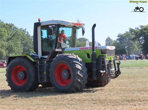 Claas Xerion 3000 Deutschland Traktor Foto 1486654