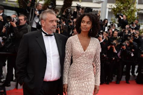 Photo Luc Besson Et Virginie Silla Lors De La Mont E Des Marches Du