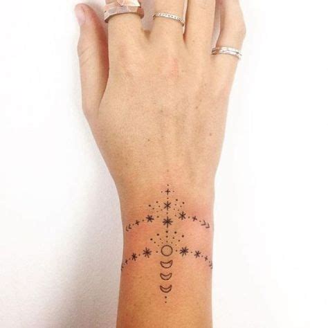 Top Id Es De Tatouages Lune Celtique Pour S Inspirer