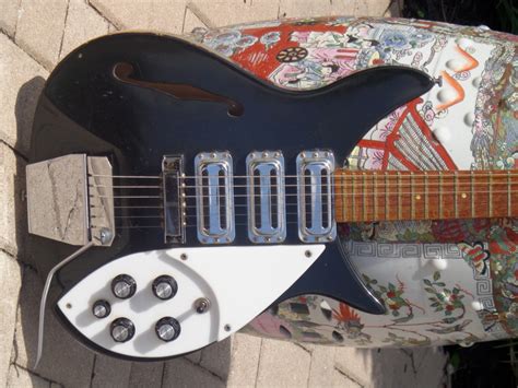 Rickenbacker 325 "John Lennon" Model 1966 Jetglo Guitar For Sale ...